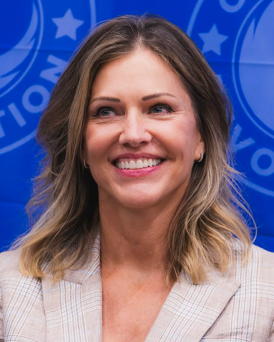 Tricia Helfer, who played Number Six, at a convention appearance.